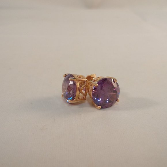 18K Yellow Gold Plated Purple Solitaire Diamond Zircon Stud Earrings 3.87ctw ea. - Picture 3 of 5